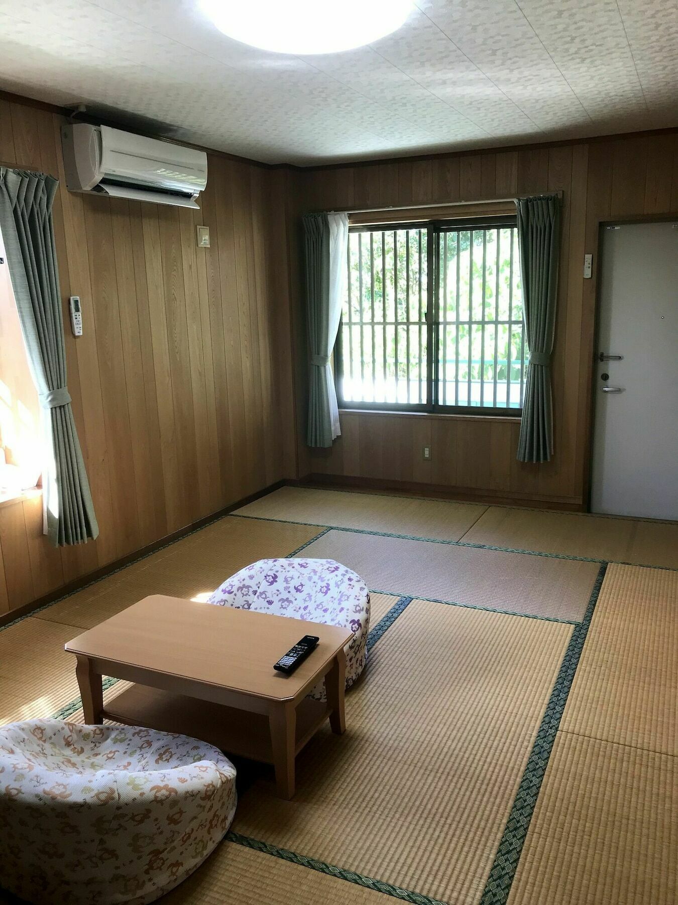 Minshuku Shizu Hotel Onna Kültér fotó
